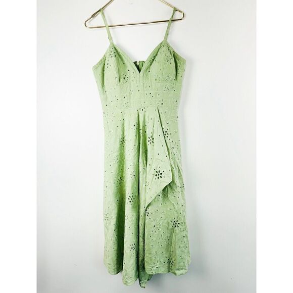 BCBGMAXAZRIA Women's Sweetheart Neck Sleeveless Asymmetrical Eyelet Dress Sz 10 - Picture 2 of 5